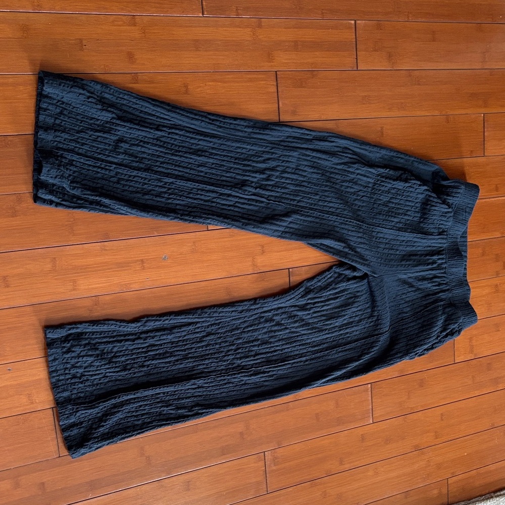 Navy Textured Wide-Leg Pants